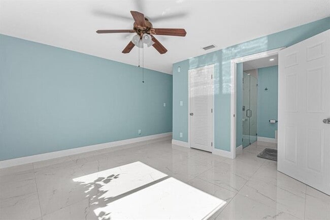 Building Photo - 330 S Golf Blvd