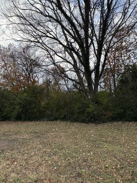 Building Photo - 111 Cash Ln