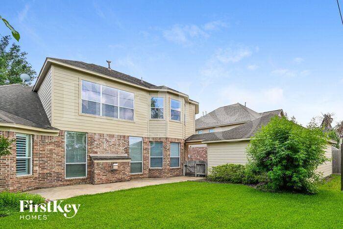 Building Photo - 17714 Meadow Crossing Ln