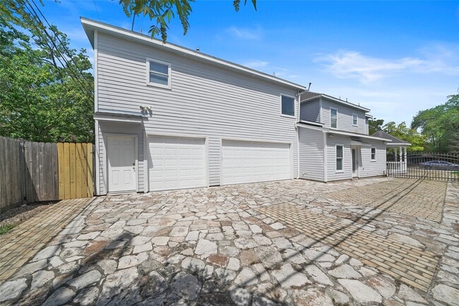 Building Photo - 1213 Wakefield Dr