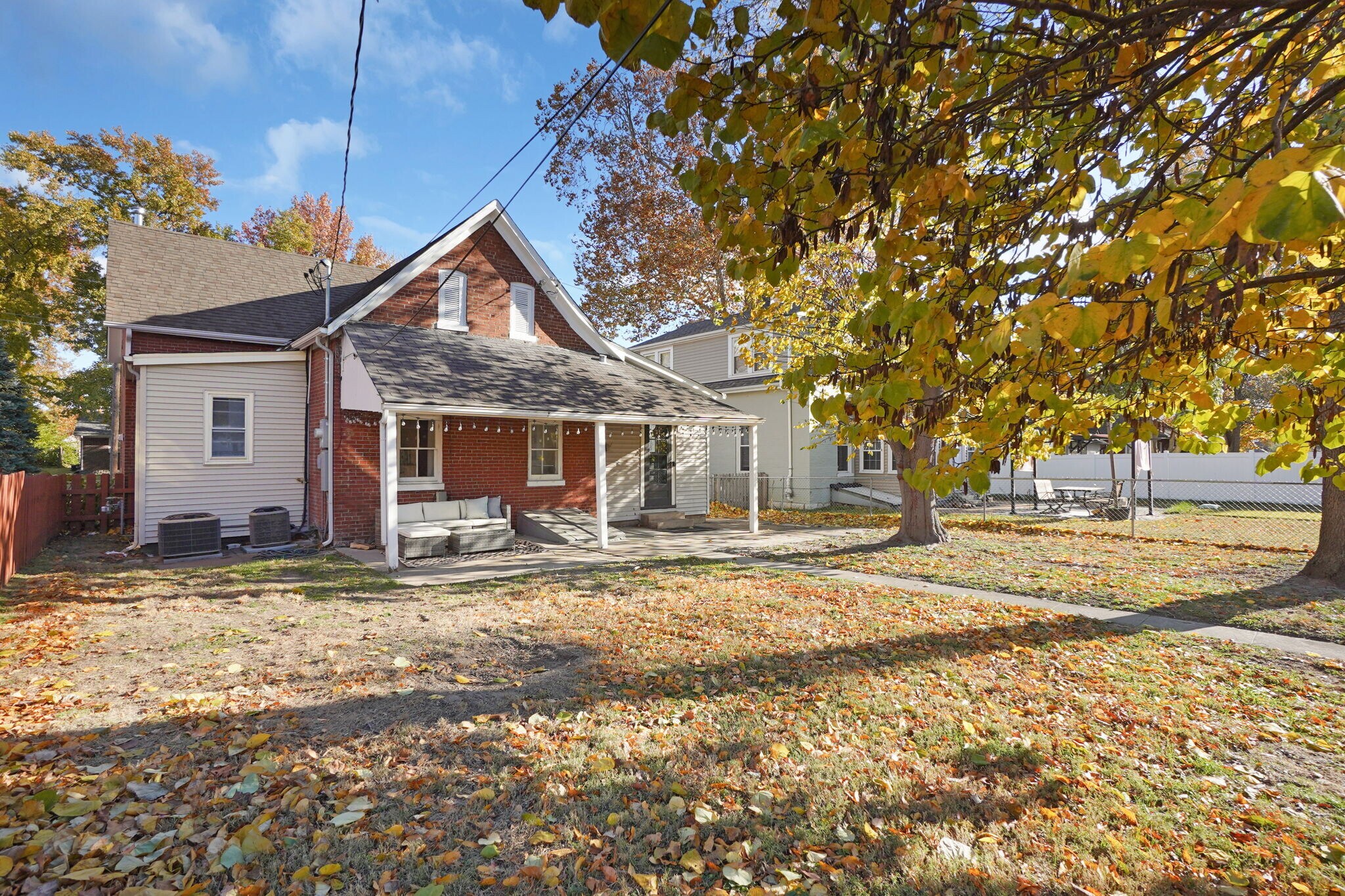 Building Photo - 1015 N 5th St