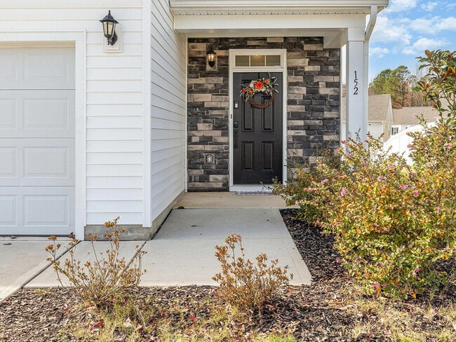 Building Photo - Earn Wealth While Leasing - Like a Homeowner - Lease to Own