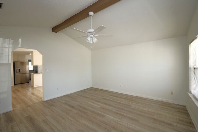 Building Photo - 3063 Schroer Dr