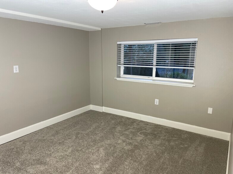 Main bedroom - 14646 196th Ave SE