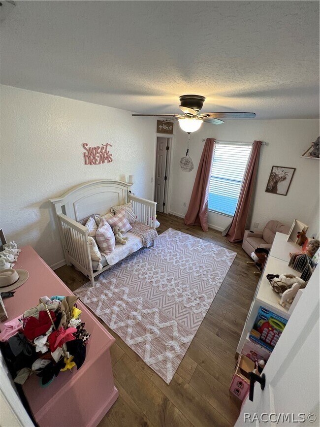 Building Photo - 1211 W Newbury St