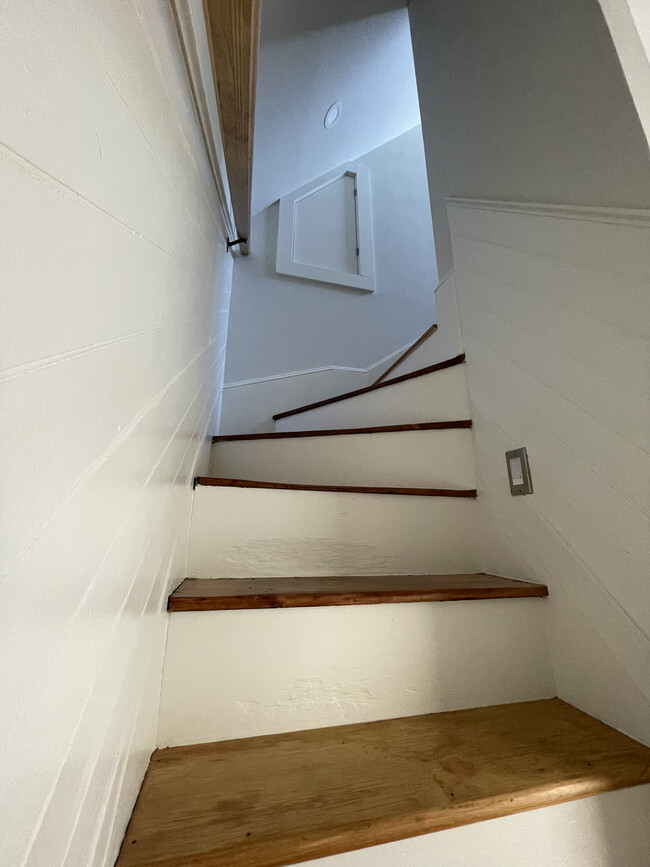 Third Floor Loft Back Interior Stairwell - 18 North St