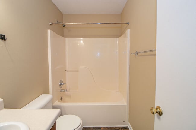 Building Photo - 363 Peabody Dr