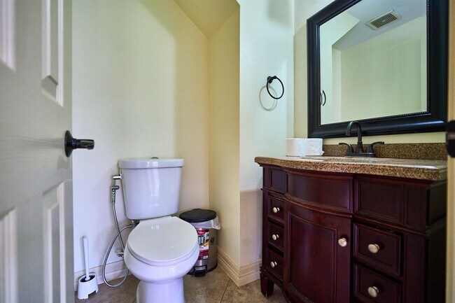 Building Photo - 14811 Wintercove Ct