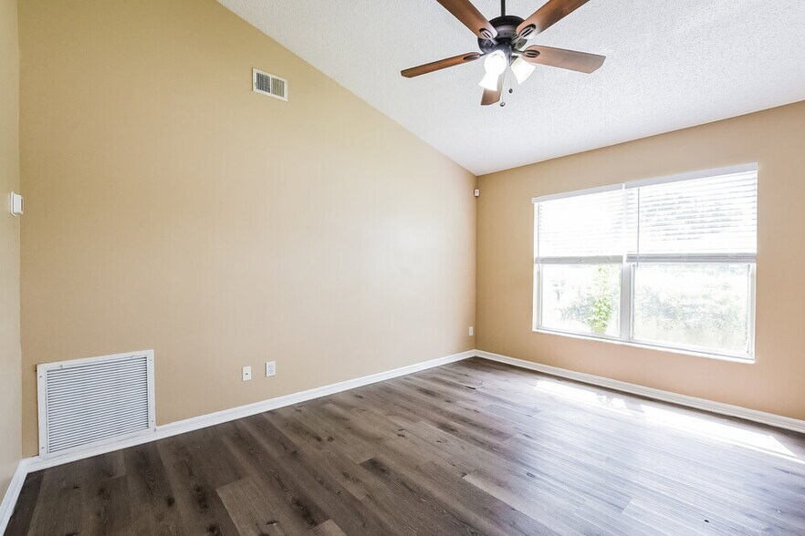 Building Photo - 13803 Riverpath Grove Dr