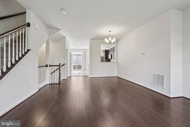 Building Photo - 1613 Wesbourne Dr