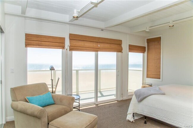 Building Photo - 35 Surfside Ave.