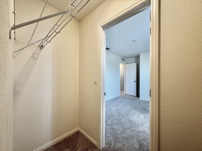 Building Photo - 4258 Tarim St