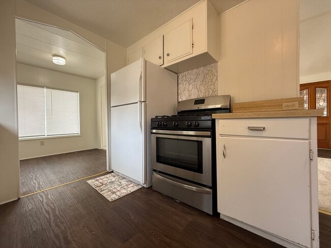 Building Photo - 2BR/2BA Mobile in Quiet Neighborhood