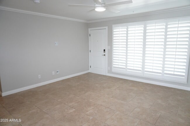 Building Photo - 8355 E Palm Ln