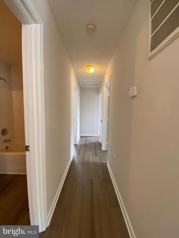 Building Photo - 4786 Calvert Dr