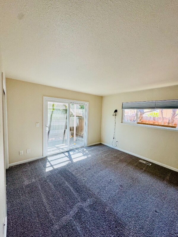 Building Photo - 17205 Markross Ct