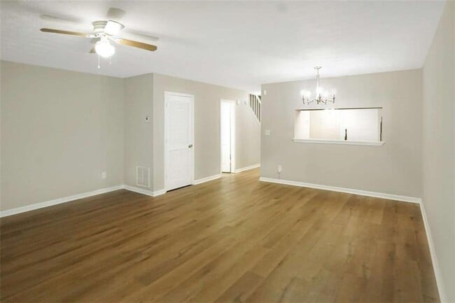 Building Photo - 5847 Trent Walk Dr