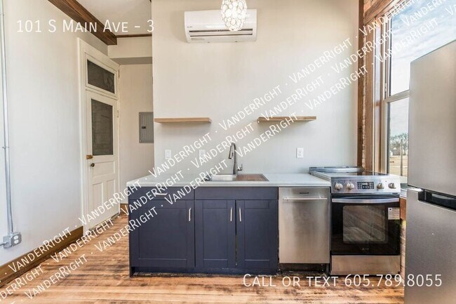 Building Photo - 101 S Main Ave