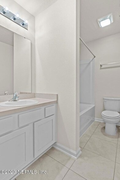 Building Photo - 46 Oarsman Xing Dr