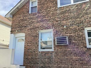 Building Photo - 6125 185th Street