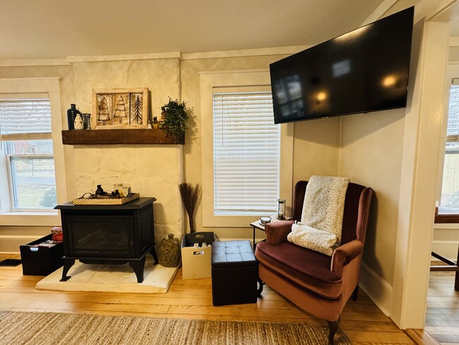 Building Photo - 59 Bleckley Dr