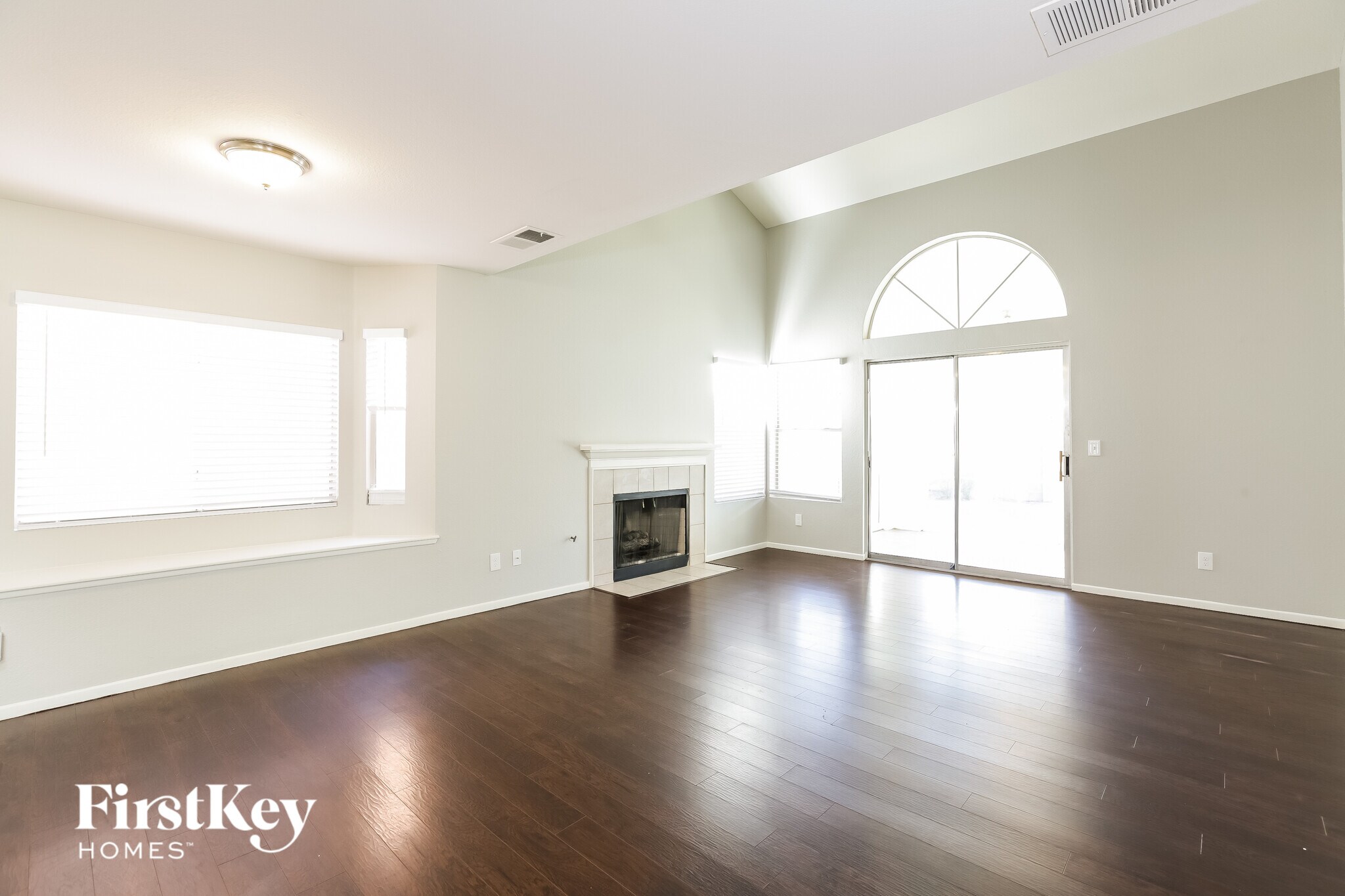 Building Photo - 7090 Orange Grove Ln