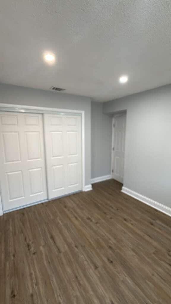 Building Photo - 1025 S L St