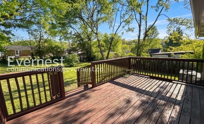 Building Photo - 1921 Dabbs Ave