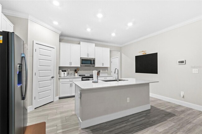 Building Photo - 9890 Red Bay Lp