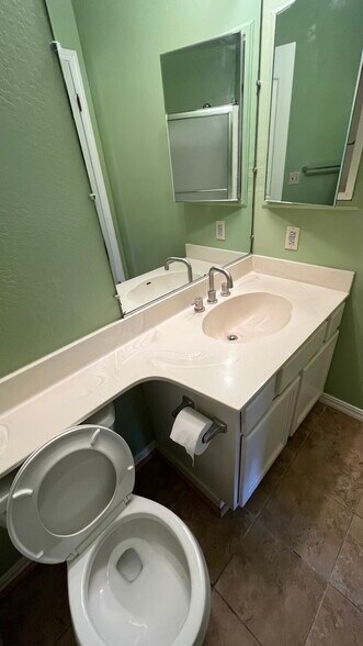 Building Photo - 5964 Merriewood Dr