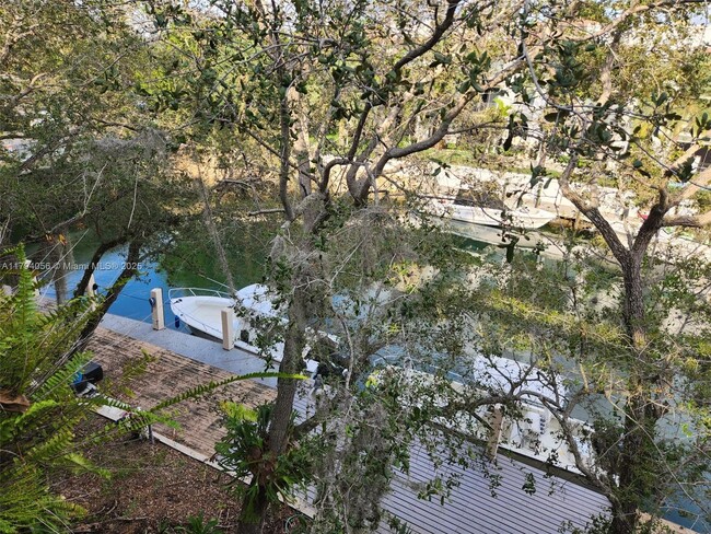 Building Photo - 5201 Orduna Dr
