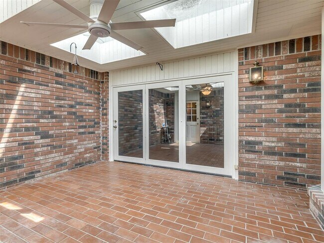 Building Photo - 7800 Old Hickory Ln