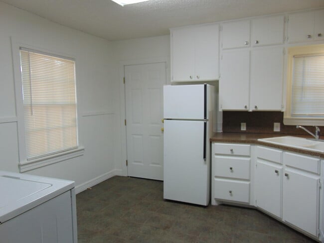 Building Photo - 2628 26th St