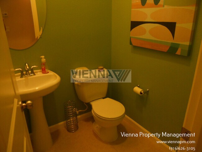 Building Photo - 120 Talmont Cir