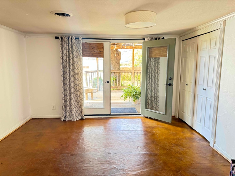 Building Photo - 6249 Ravendale Ln