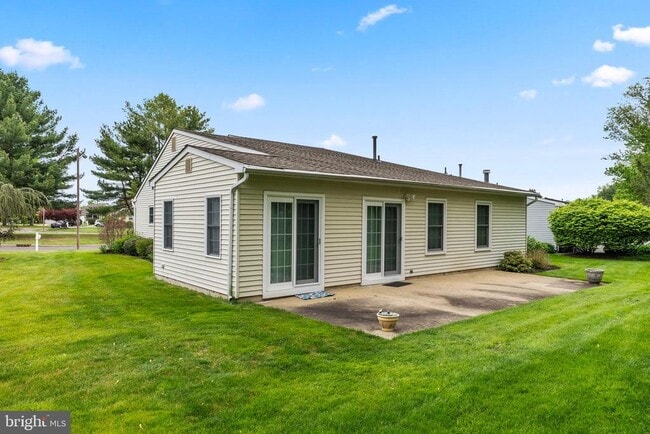 Building Photo - 6 Moneta Ct