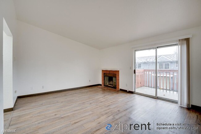 Building Photo - 2 br, 1 bath 4plex - 7613 9th Avenue Court...