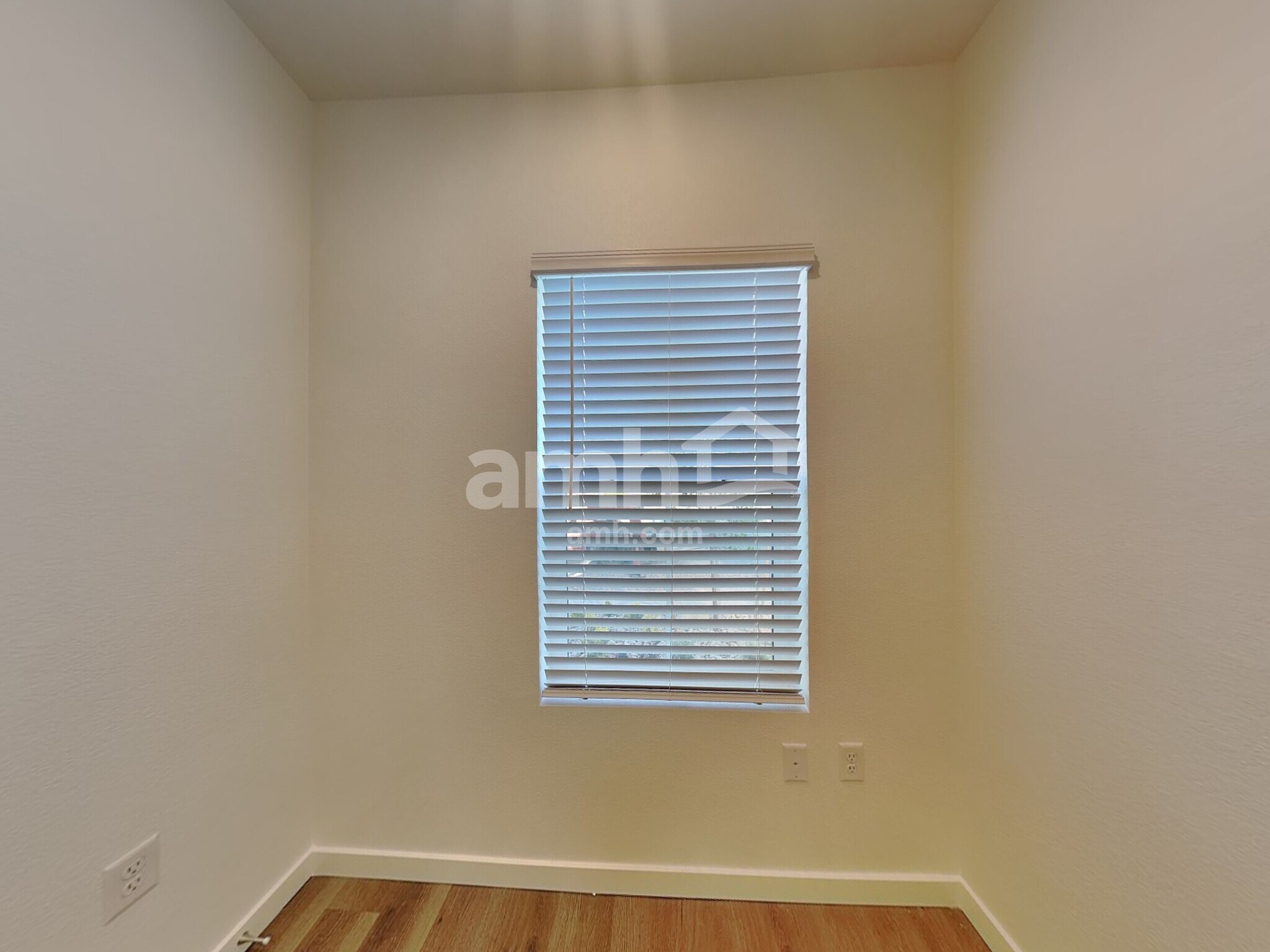 Building Photo - 26151 E Calhoun Pl