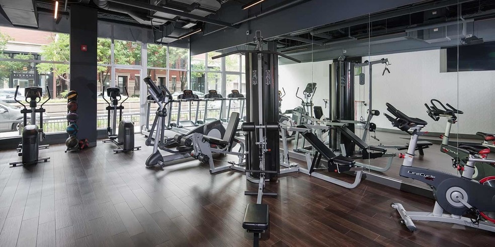 Building Photo - 1222 W Randolph St