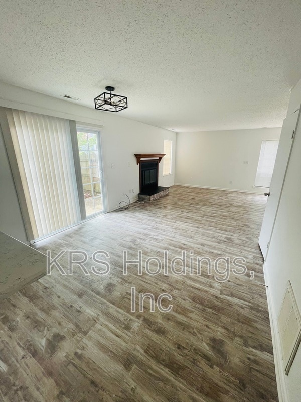 Building Photo - 332 Ferdinand Cir
