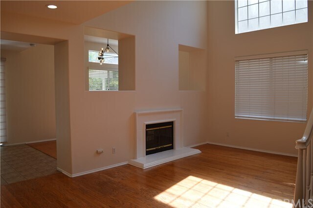 Building Photo - 15272 Rousseau Ln