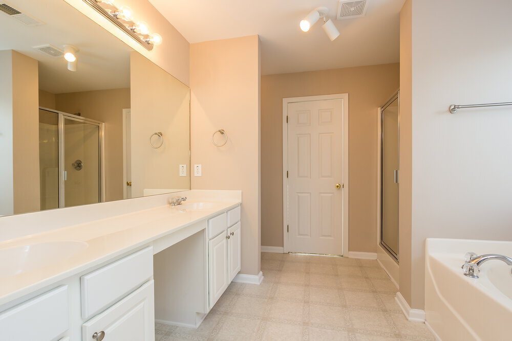 Building Photo - 417 Little River Rd