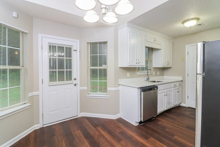 Building Photo - 25 Belmont Trail