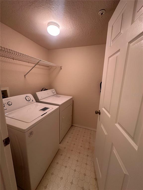 Building Photo - 820 Camargo Way