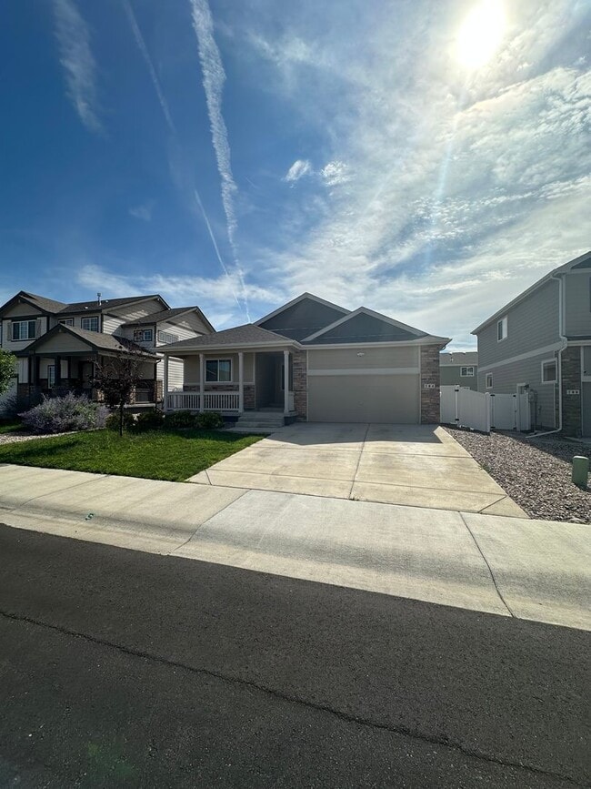Primary Photo - Beautiful 4bdrm Home In Severance