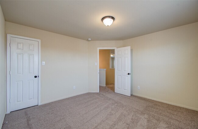 Building Photo - 23003 Black Mountain Ash Ct