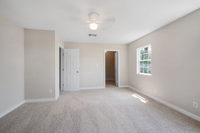 Building Photo - Your Dream Farmhouse Awaits in Elroy