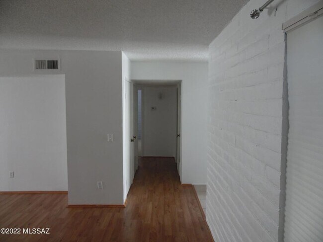 Building Photo - 8450 E Old Spanish Trail