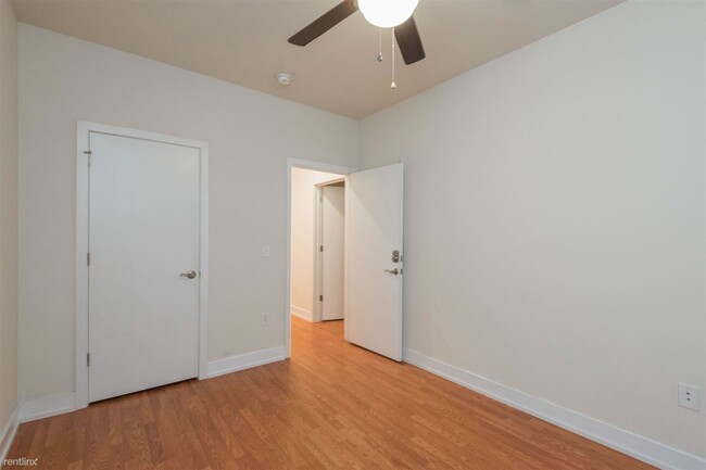 Building Photo - 4 br, 2 bath Triplex - 1405 N SYDENHAM ST ...