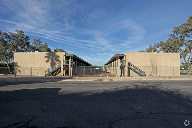 Building Photo - South Cornerstone Apartments